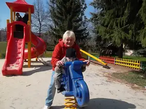 60 — 24. dubna 2012