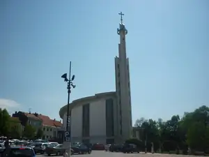 KOSTEL V HUSTOPEČÍCH U BRNA