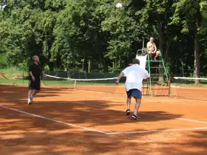 sud — 25. června 2012