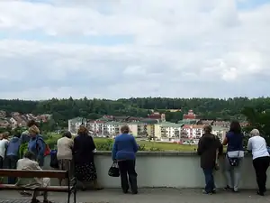 pohled ze zahrady na Kladno