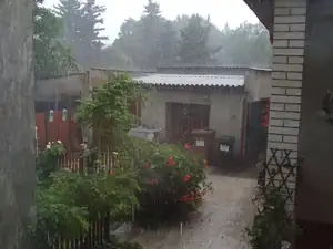nedělní buřina s kroupama