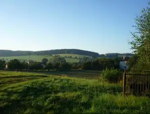 a z druhé strany