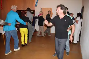 mašinka...oslavenec v čele...
