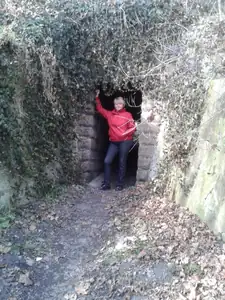 tunel pod kolejema
