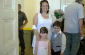 Kamilka na svatbě kamarádových rodičů