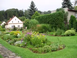 Trvalkový záhon