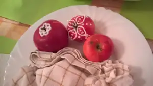 Výstava perníčků a pro děti zdobení jablíček.