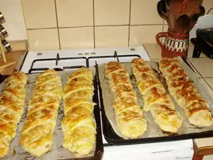 Nejsem z Plzně ,ale peču plzeňské záviny.