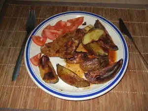 americké brambory s kotletkou