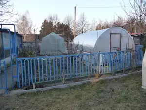 prázdné skleníky