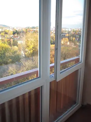 Zasklení balkonu (lodžie)